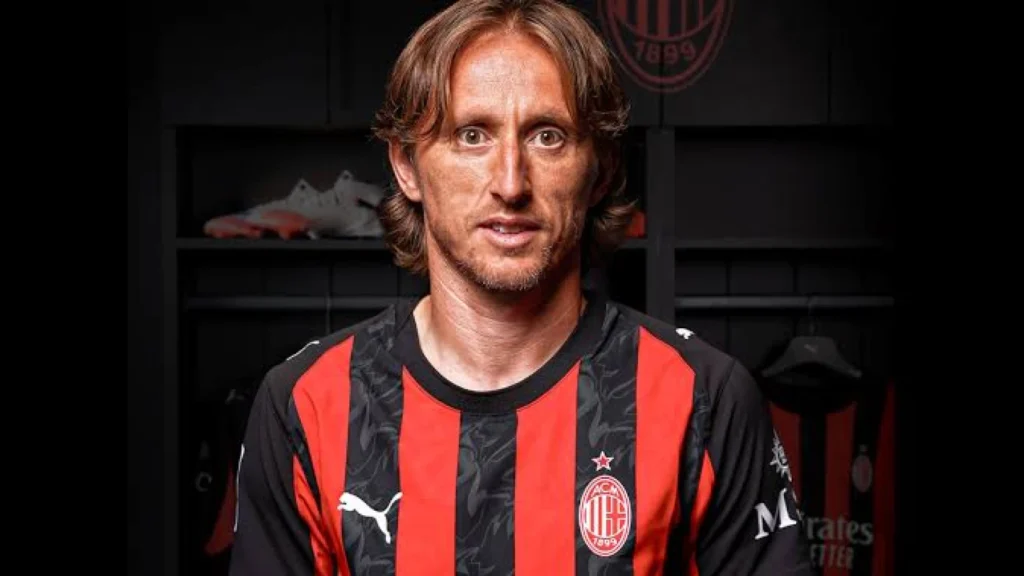 Luka Modric Resmi Bergabung dengan AC Milan
